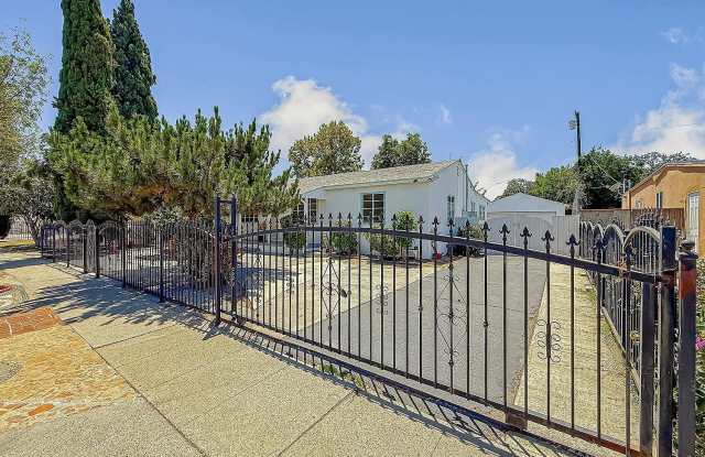 7801 Clearfield Ave photos photos