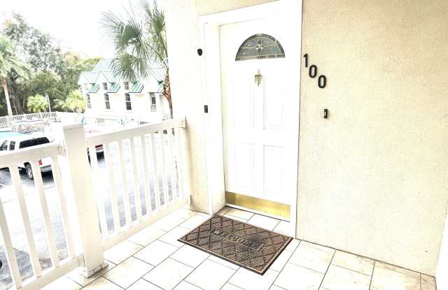 122 Shady Brook Cir Drive Gallery 3