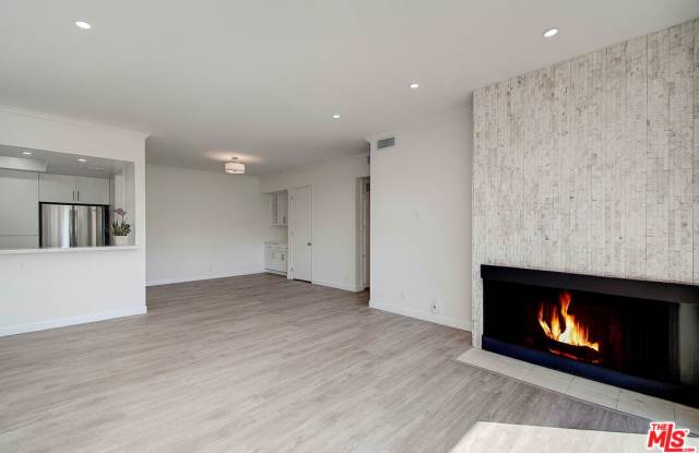 2324 South Beverly Glen Boulevard photos photos 2324 South Beverly Glen Boulevard photos photos