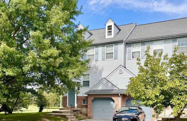 245 CHARRING CROSS DRIVE photos photos
