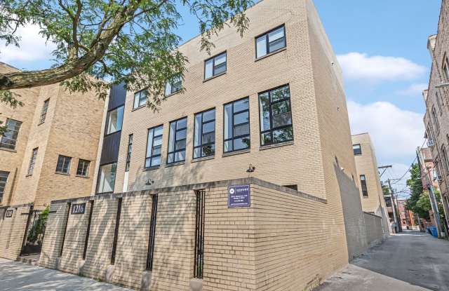 1218 W Lexington St photos photos