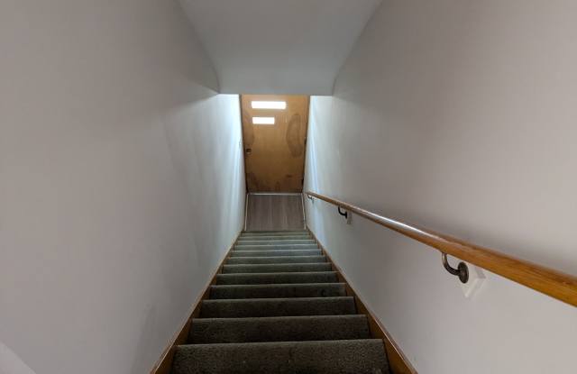 1603 Central Avenue - 1603 1/2 - up Gallery 2