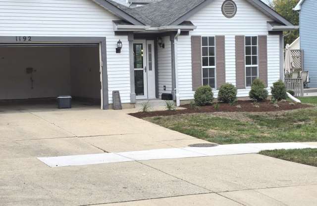 1192 Sumac Trail photos photos