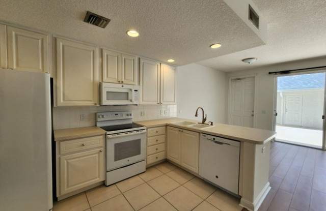 2761 E Community Drive, Jupiter, FL 33458 photos photos