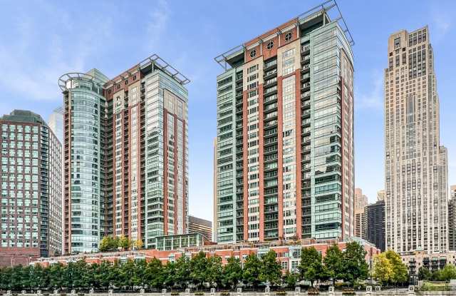 415 E North Water Street 2204 photos photos