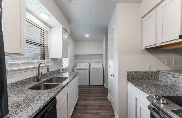 Reserve on Central Townhomes Gallery 4