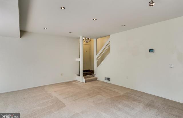 11226 SNOWFLAKE COURT Gallery 4