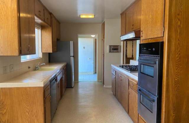 11357 Christy Avenue Gallery 4