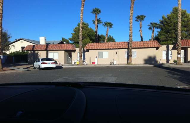 1372 Pattee Cir - 1372 Pattee Circle, Paradise, NV 89119