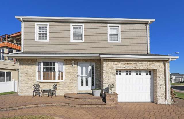 29 Ocean Dr W photos photos