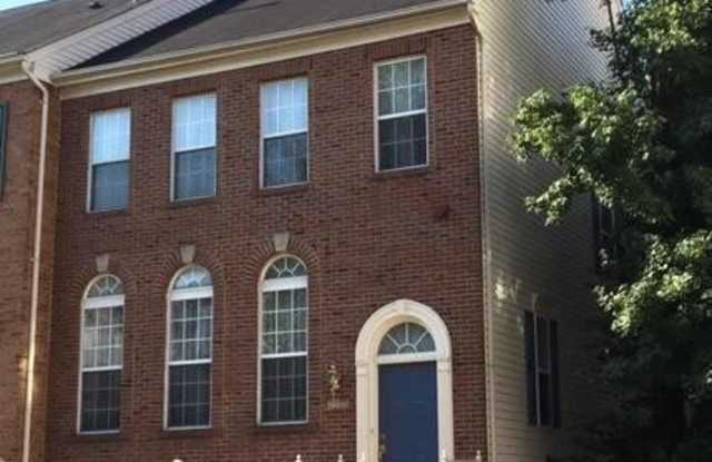 2771 MANHATTAN PLACE - 2771 Manhattan Place, Merrifield, VA 22180