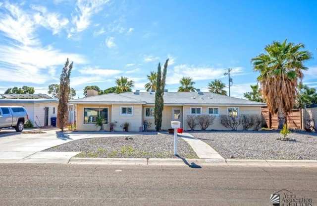 1281 W 18 ST photos photos