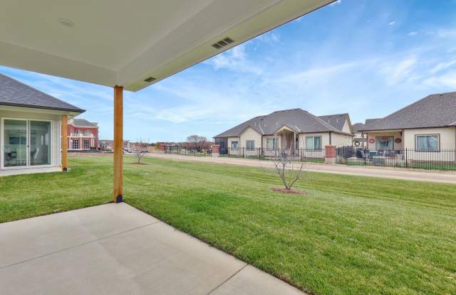832 N Speyside Cir photos photos