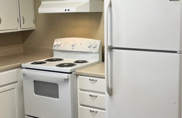 1618 Johnson ST - 1618 Johnson Street, Jacksonville, AR 72076