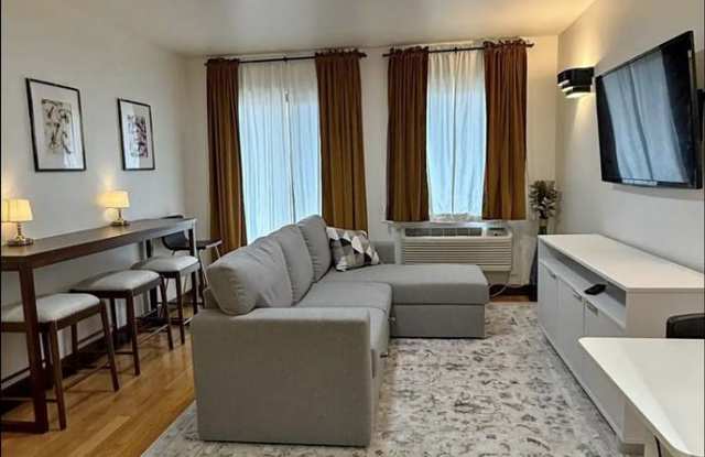 31-35 31st Street - 31-35 31st Street, Queens, NY 11106 31-35 31st Street - 31-35 31st Street, Queens, NY 11106