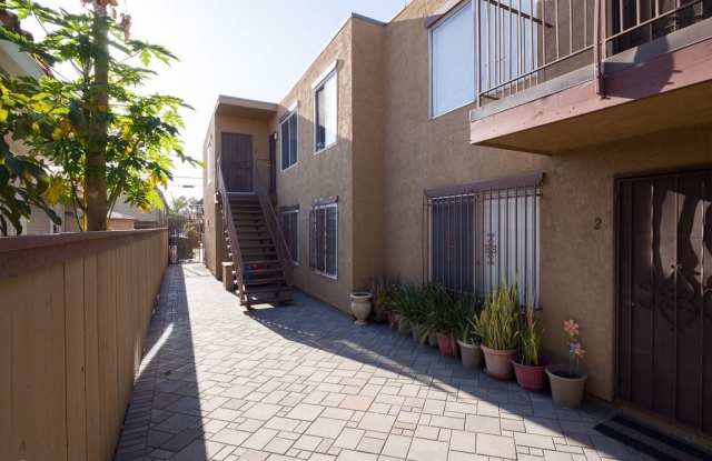 4080 Van Dyke Avenue #8 Gallery 2