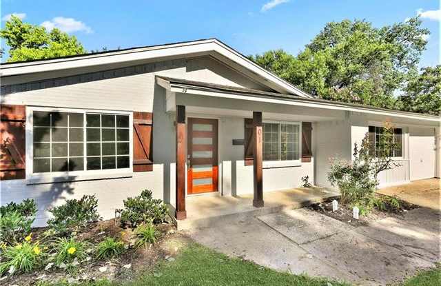 301 N Cottonwood Drive Gallery 4