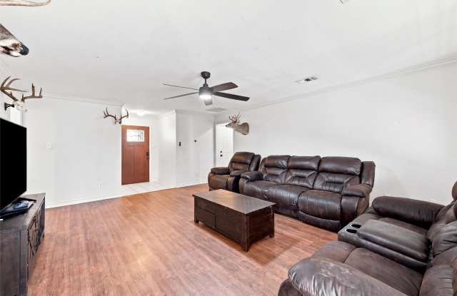 51 Circle Drive Gallery 4