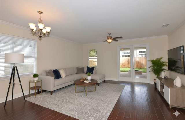 3 Bedroom, 2.5 Half Bath Town Home Downtown Orlando - 2916 East Washington Street, Orlando, FL 32803