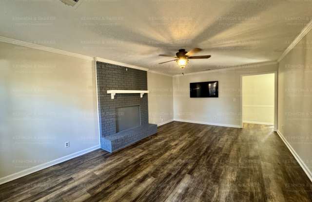 1042 Rockybrook Ct Gallery 4