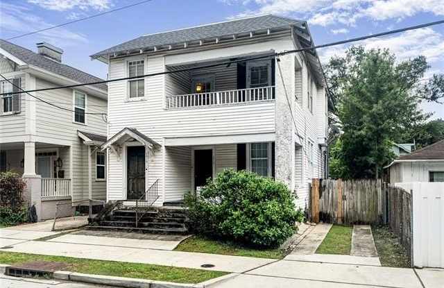 2515 LOWERLINE Street photos photos