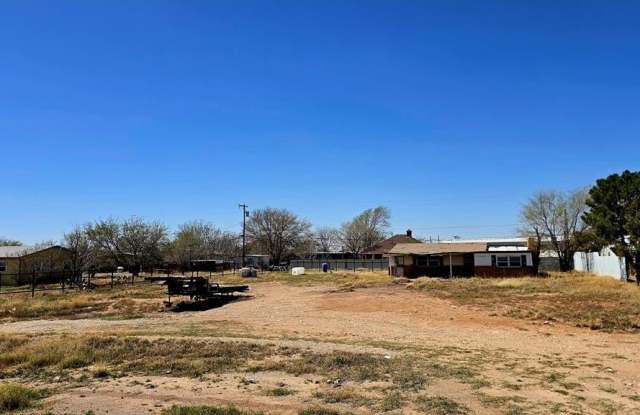 8113 Andrews Hwy photos photos