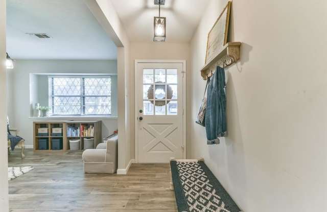 401 Reta Drive Gallery 3