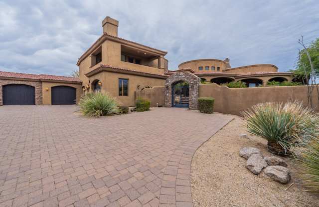 Luxurious Furnished Scottsdale Home Available for Fall photos photos