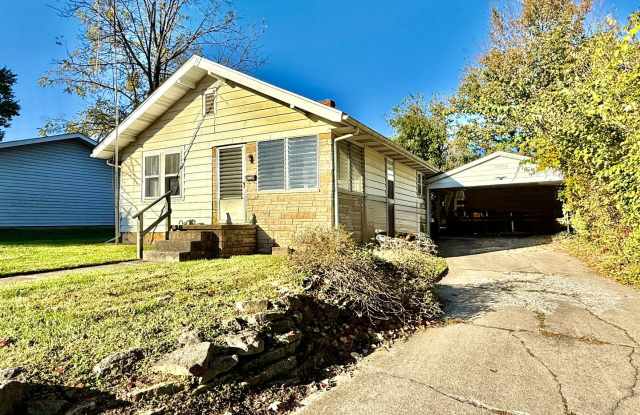 Available NOW or July 2027;  Monthly rent $1,550 (Near Bryan Park) Gallery 1