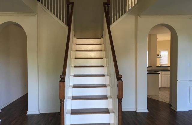 8105 Greenwood Drive Gallery 3