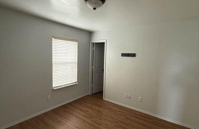 1812 Nw 143rd St photos photos