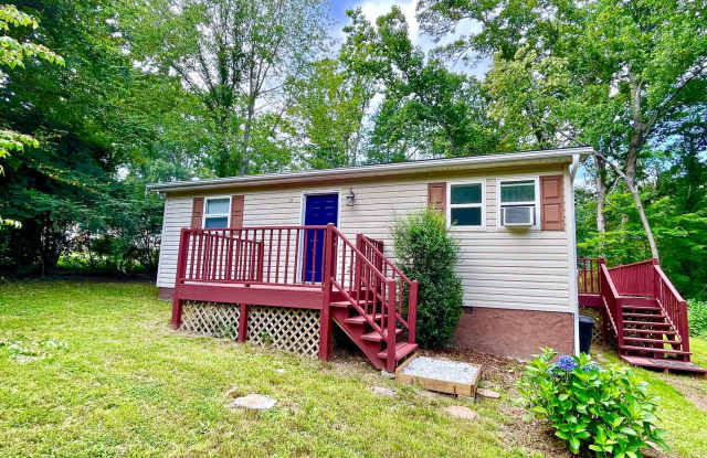 DOG FRIENDLY 2 BED/1 BATH IN ARDEN photos photos