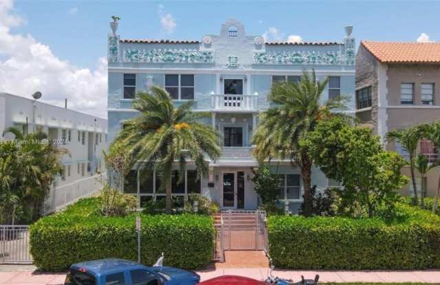 Charming 2BR Townhome in Miami Beach photos photos