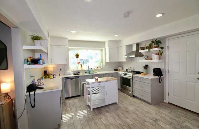 352 Sailfish Drive Gallery 3