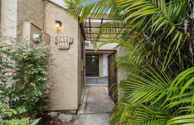 1411 Sheafe Avenue NE photos photos