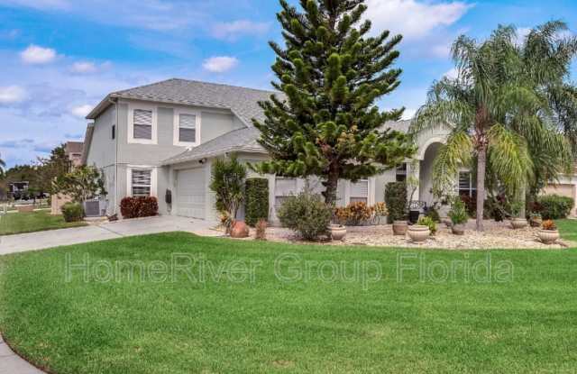 525 Lakescape Ct - 525 Lakescape Court, Alafaya, FL 32828