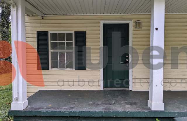Updated Rossville Home – Minutes from Chattanooga - Pet Friendly! $350 off First Month's Rent! Gallery 4