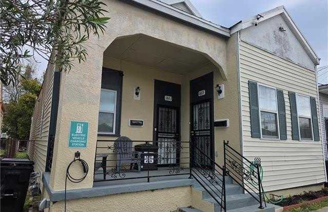 1865 N TONTI Street Gallery 2
