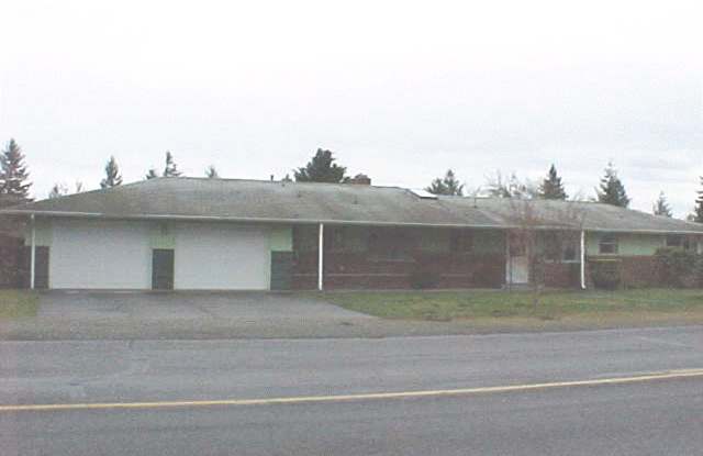 Very Nice 3 Bedroom Rambler Near PLU!!! photos photos