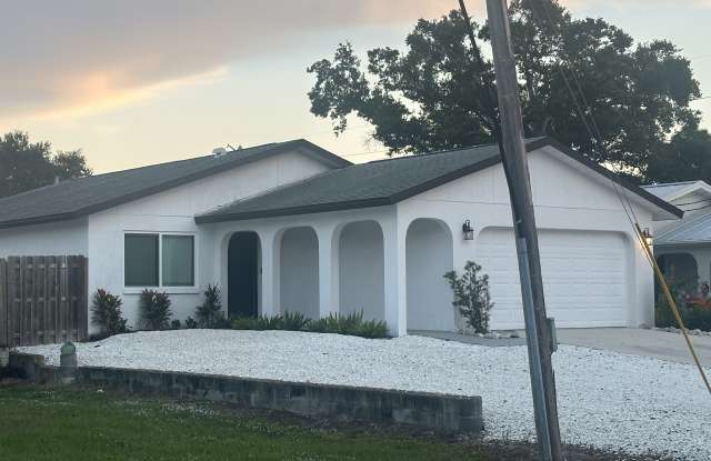 8741 Vamo Rd - 8741 Vamo Road, Vamo, FL 34231