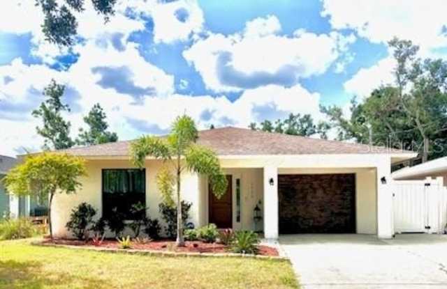 2926 EDGEWOOD LANE photos photos