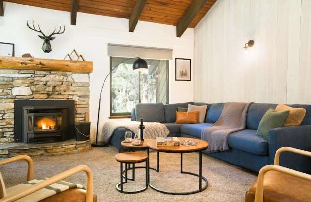Horizon IV – Fully Furnished 1 Bedroom + Loft Condo | Flexible Lease Terms | Mammoth Lakes photos photos
