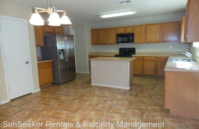 16959 W Central St Gallery 4