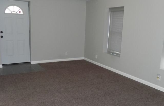 407 South Ridge Drive Gallery 3
