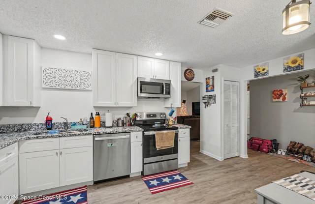 842 Glendale Avenue NW Gallery 3