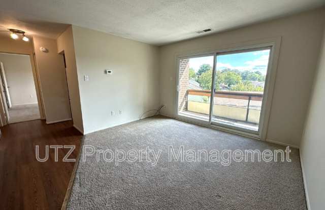 1001 Scarlet Oak Court Gallery 4