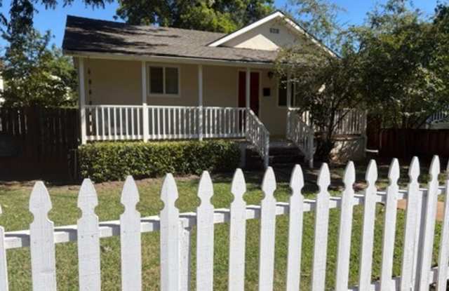 Charming 2 bedroom, 1.5 bath home in Old Folsom near Sutter Street photos photos