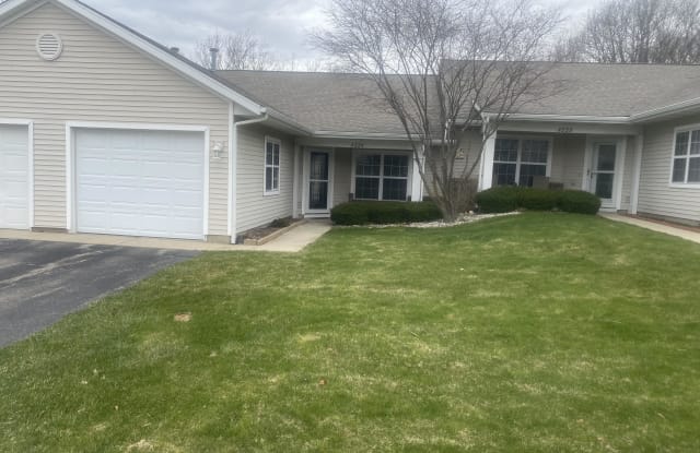 4224 Peak Ln NE - 4224 Peak Lane Northeast, Northview, MI 49525