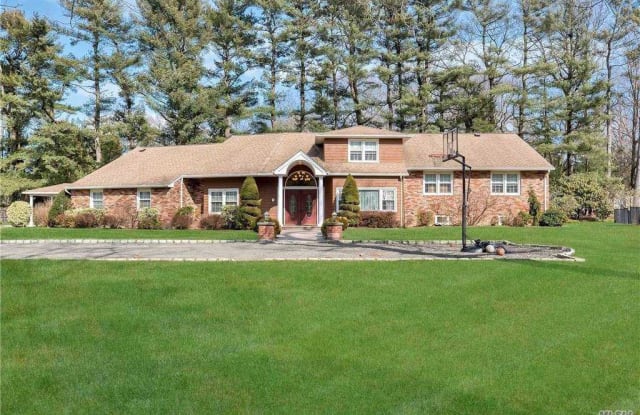 1951 Cedar Swamp Road - 1951 Cedar Swamp Road, Brookville, NY 11545