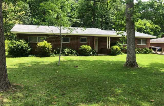 615 Forestdale Drive - 615 Forestdale Drive, Auburn, AL 36830